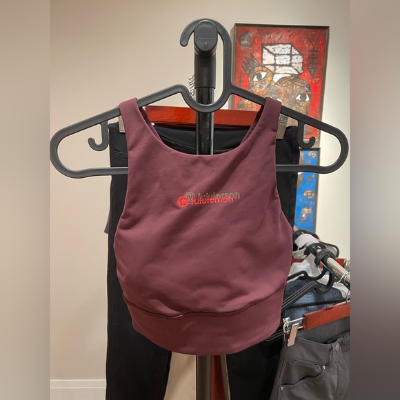 Lululemon Energy Bra Size 4 - Picture 2 of 4